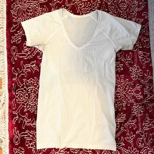 Lululemon Swiftly V Neck
